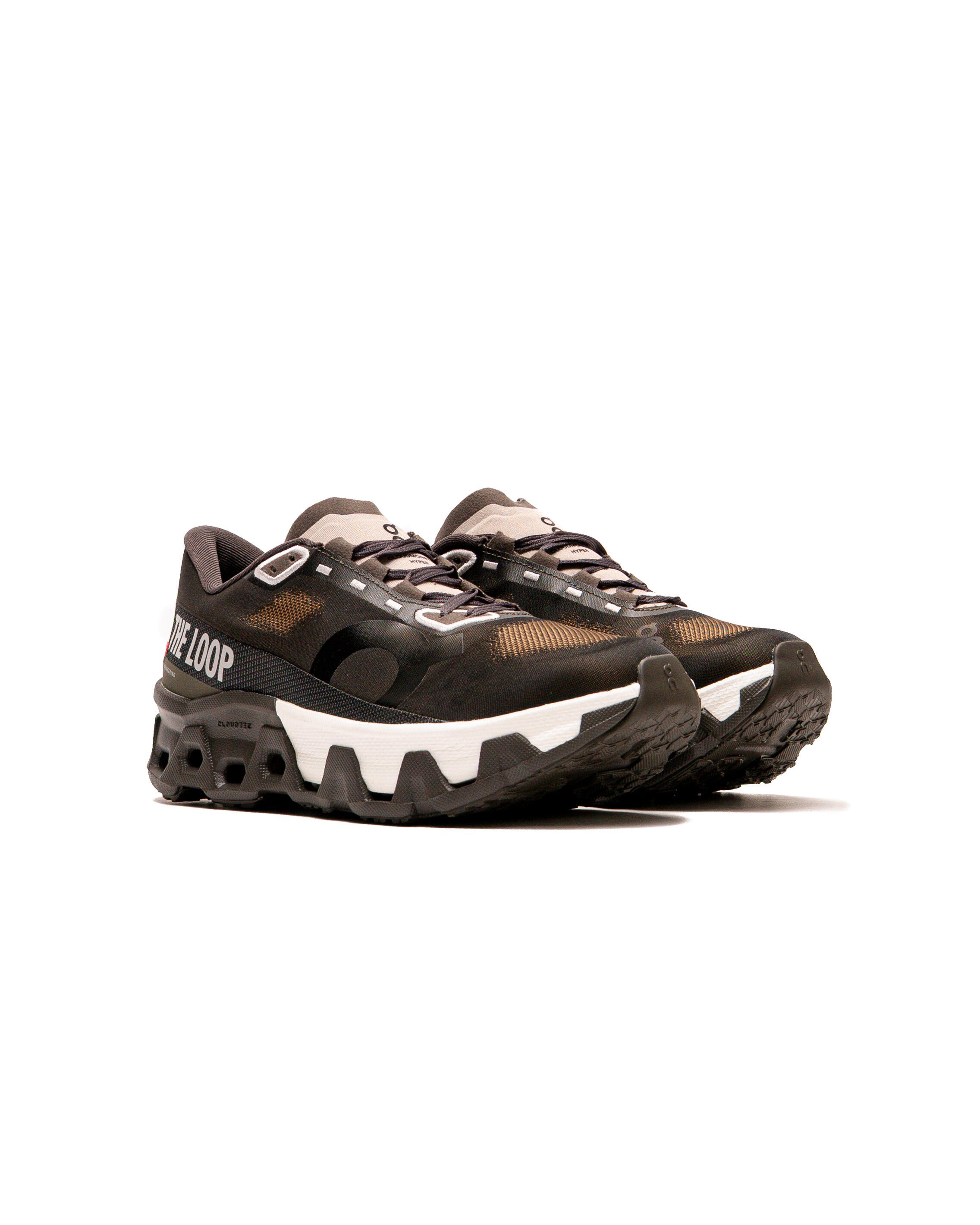 on-running-x-pleasures-wmns-